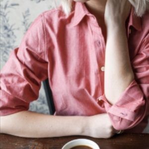 Tradlands Waverly Cardinal Shirt EUC